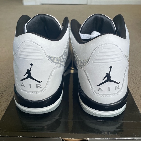 Air Jordan 3 Retro Flip 4Y NWB - Picture 3 of 9